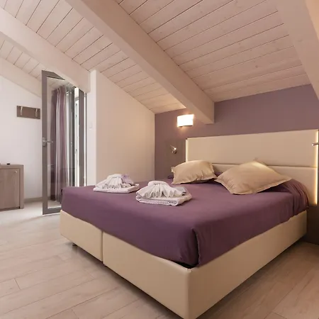 Gioia Hotel 3*